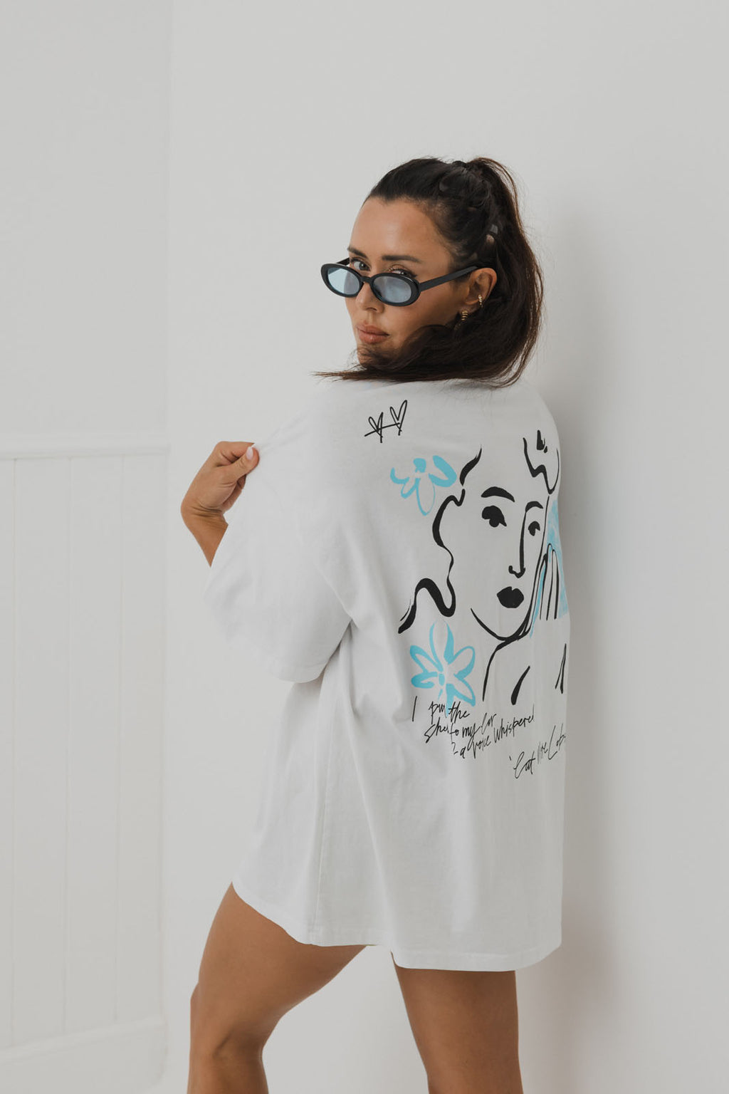 Shell Whisperer Tee